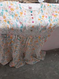 Beautiful Floral Print Kurta