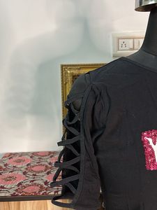 Black T-Shirt "Just Be Yourself"