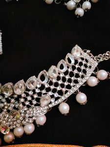 silver and golden set