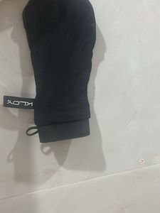 Kloy Deep Exfoliating Mitt – Get Smooth, Glowing