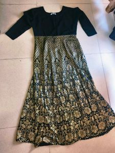 Elegant Black &amp; Gold Maxi Dress