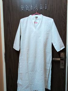 Elegant White Chikankari Kurta