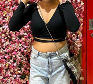 Black knot solid top