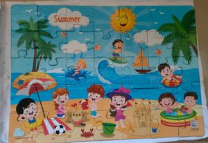 Pack of 1 Seasonal Jigsaw Puzzle for 2+ toddler