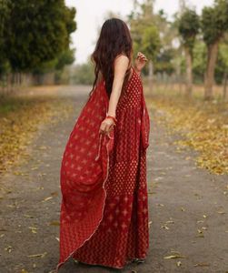 Elegant maroon Kurta Set with Dupatta