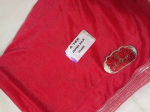 Elegant Red Saree - Timeless Grace