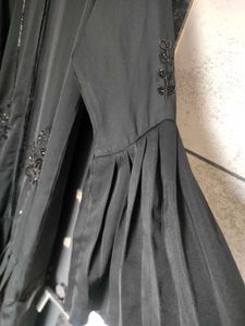PRICE DROP!!! Beautiful Black flared Abaya/Burqa