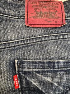 Stylish Women's Blue Denim Jeans