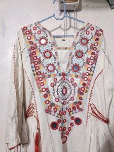 White Embroidered Kaftan