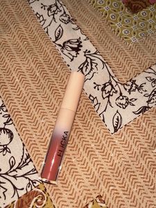 RU READY Lipstick flick