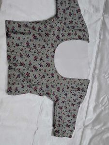 Grey  Stretchable Blouse With Flowers