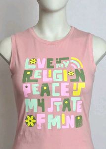 pink top