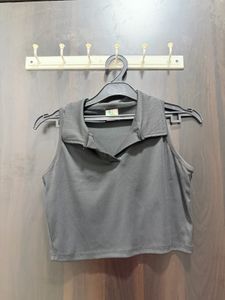 Ribbed Collared Sleeveless Crop Top