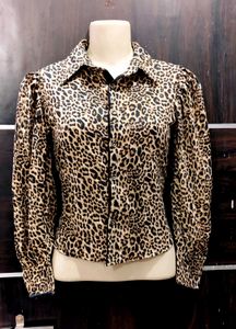 Leopard Print Puff Sleeve top