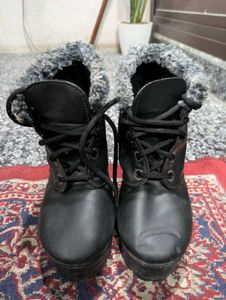 Black Fur Trim Boots