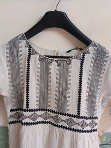white dnmx kurta