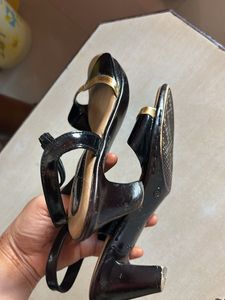Stylish Black &amp; Gold Sandals