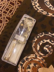 Beautiful Pen And Keychain Gift Set
