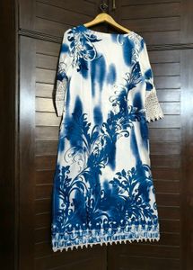 Mustard Women Blue &amp; White Printed Cotton Suit