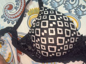 Stylish Black &amp; White Geo Print Bra