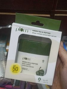 plum green tea & peptide tinted sunscreen