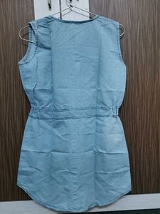 Light Wash Denim Sleeveless vest