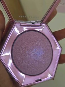 FENTY BEAUTY Diamond Bomb Highlighter