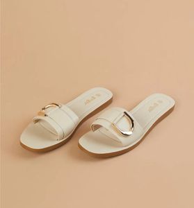 Ginger by Lifestyle buckled Flats