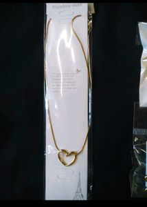 viral Heart Necklace