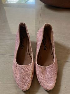 Chic Pink Ballet Flats