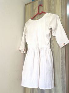 Embroidered White Cotton Kurta