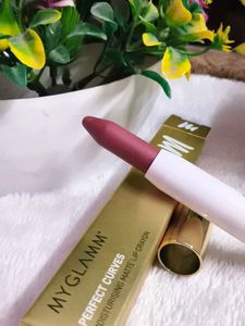 MyGlamm Perfect Curves Matte Lip Crayon-Passion Pa