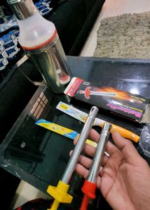 3 set 1 oil bottle &amp; 2 lighter &amp; two knief