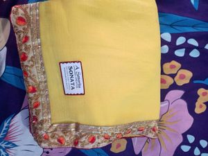 Elegant Yellow Saree with Border