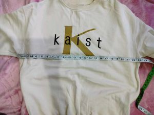 Oversized Cream "Kaist" Graphic Sweatshirt