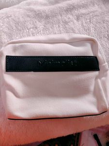 Minimalist Travel Pouch