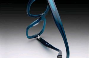 oversized glasses