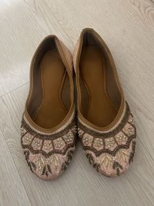 Embellished Juttis with cushioned sole