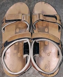 Boys Sandals - Size 4