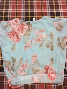 Light Blue Floral Print Crop Top