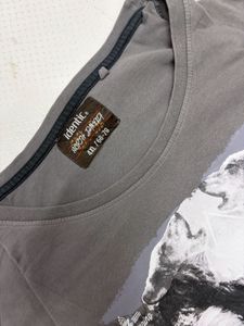 Men's Wolf Graphic T-Shirt