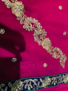 Designer Saari