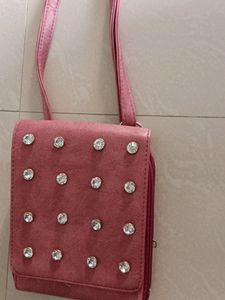 Used Purse 👜 only One Chain Is Not Working But In Good Condition