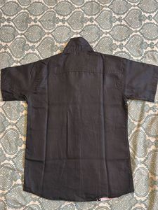 Abstract Print Black Short Sleeve Button-Up Shirt