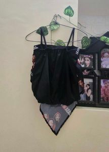 La Casa De Papel Graphic Print Crop Top