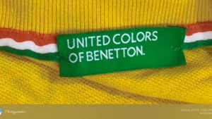 United Colors of Benetton Mustard Polo T-Shirt.