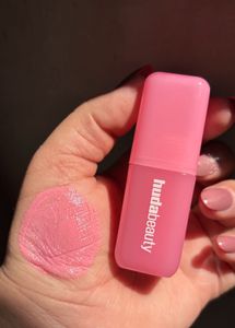 Huda Beauty Bubblegum filter blush