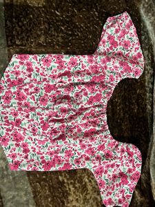 PINK Floral Puff Sleeve Top (worn once )