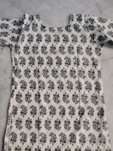Floral M size kurta with XL Leggings