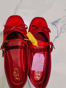 Stunning Red mary jane shoe with Bows